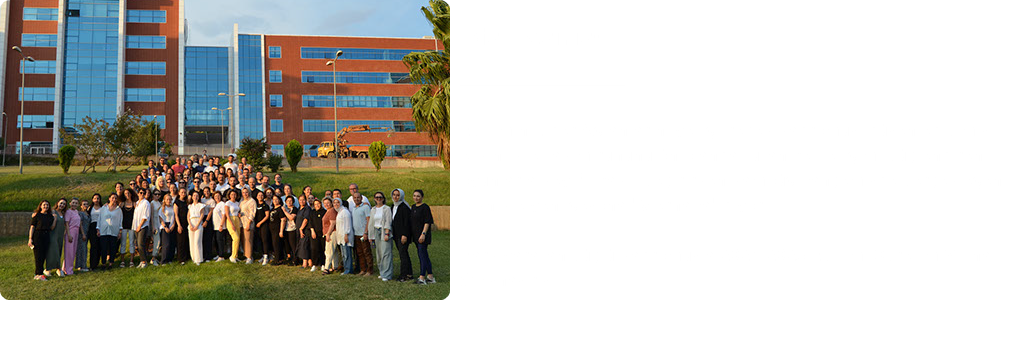 ﷯ Biz Hazırız! ﷯ Eğitimin Lider Aslanlarını yetiştirecek kadromuz; düzenlediğimiz etkinlikte takım ruhunu ön planda tutan ve iletişimi güçlendiren oyunlarla keyifli vakit geçirirken kampüs bahçemizde gerçekleşen piknikle yeni sezona "Merhaba" diyor. Fark yaratan güçlü kadromuzla 2024-2025 Eğitim-Öğretim Yılına #bizhazırız